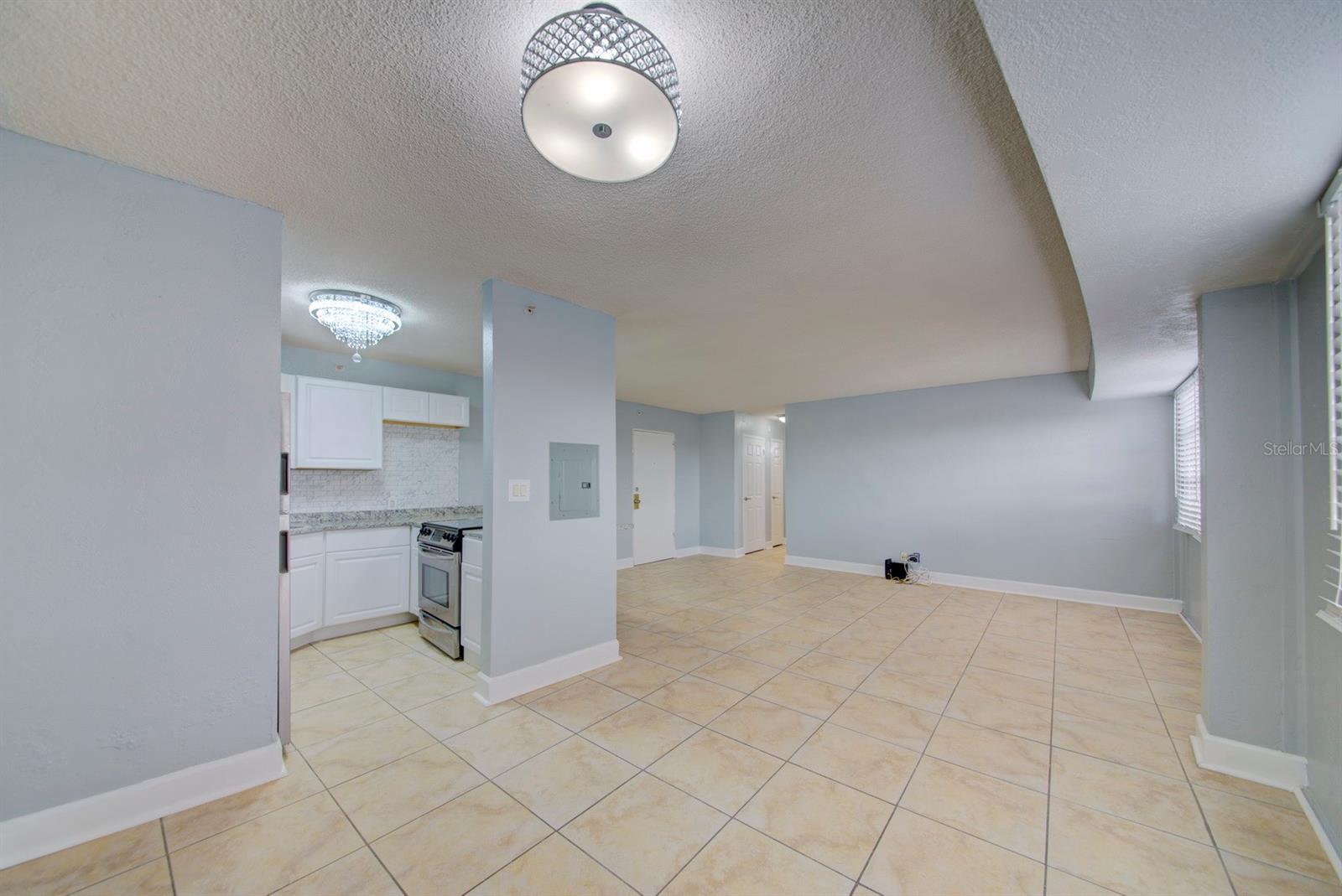 WAVE THE CONDO - Residential