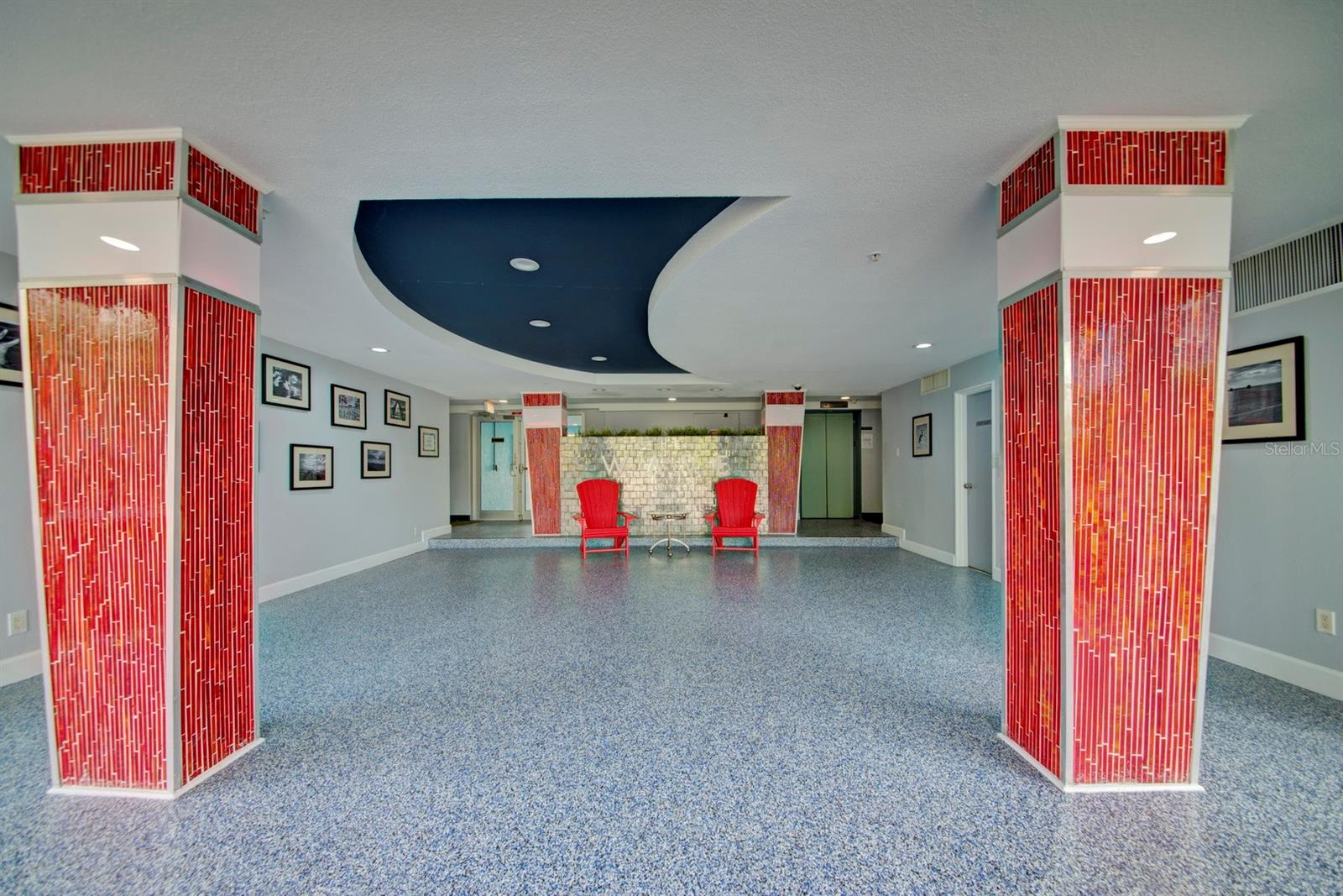 WAVE THE CONDO - Residential