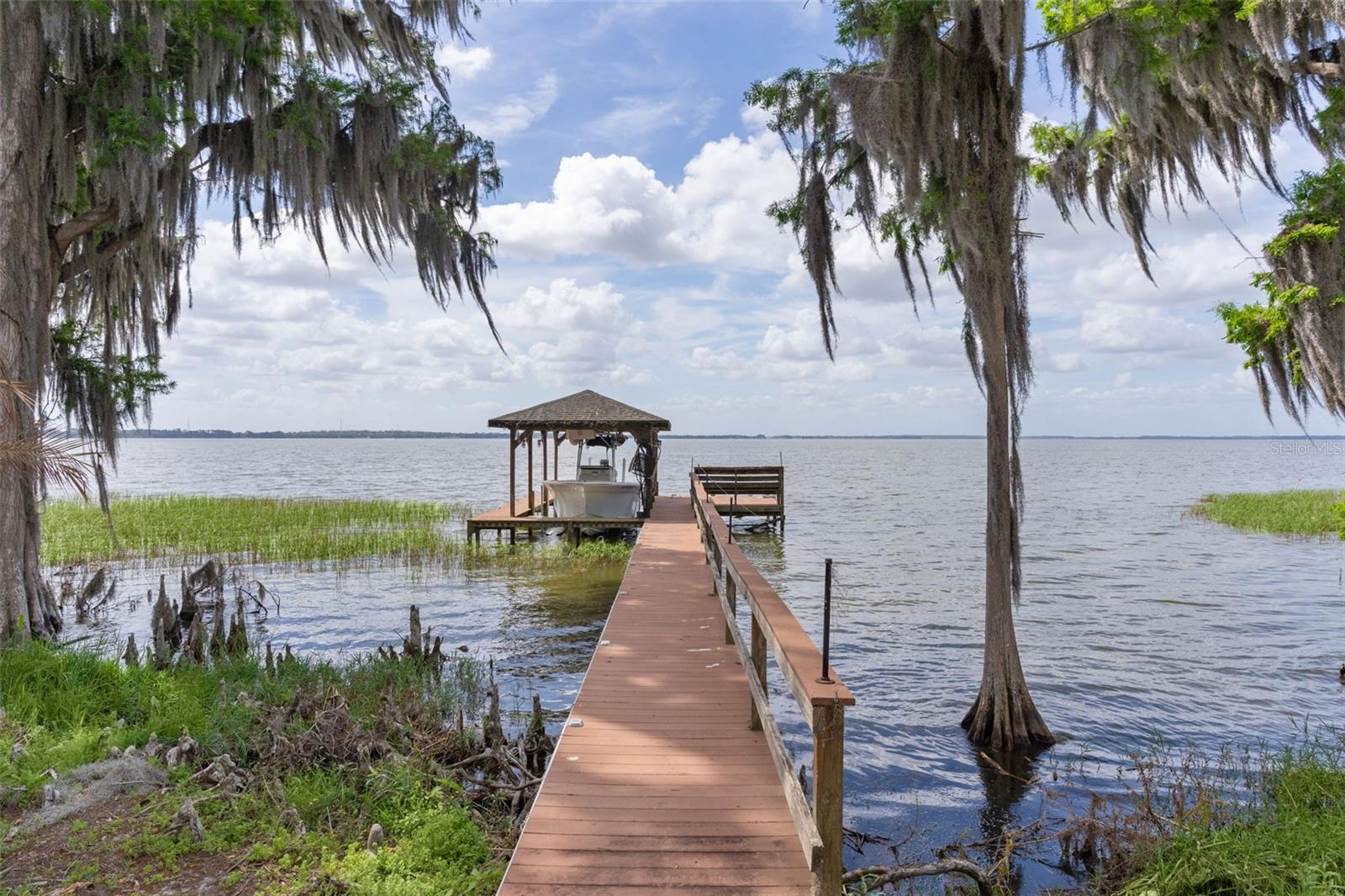 EUSTIS PROMONTORY COVE - Residential