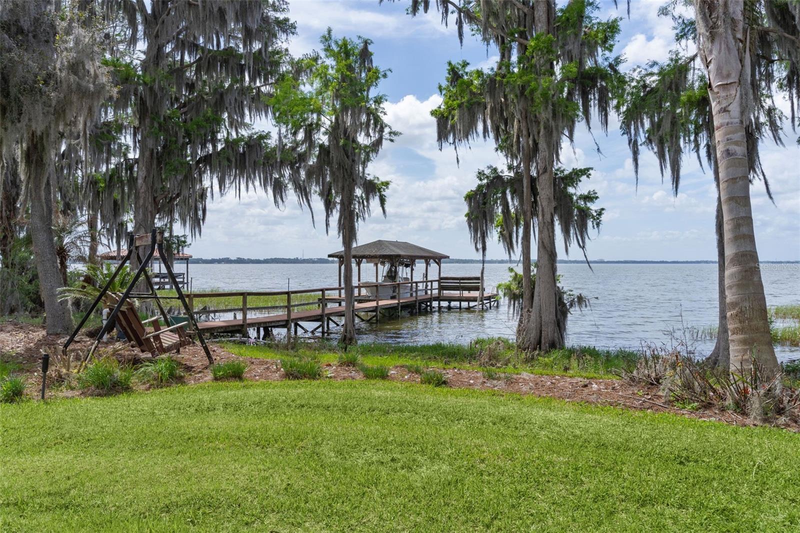 EUSTIS PROMONTORY COVE - Residential