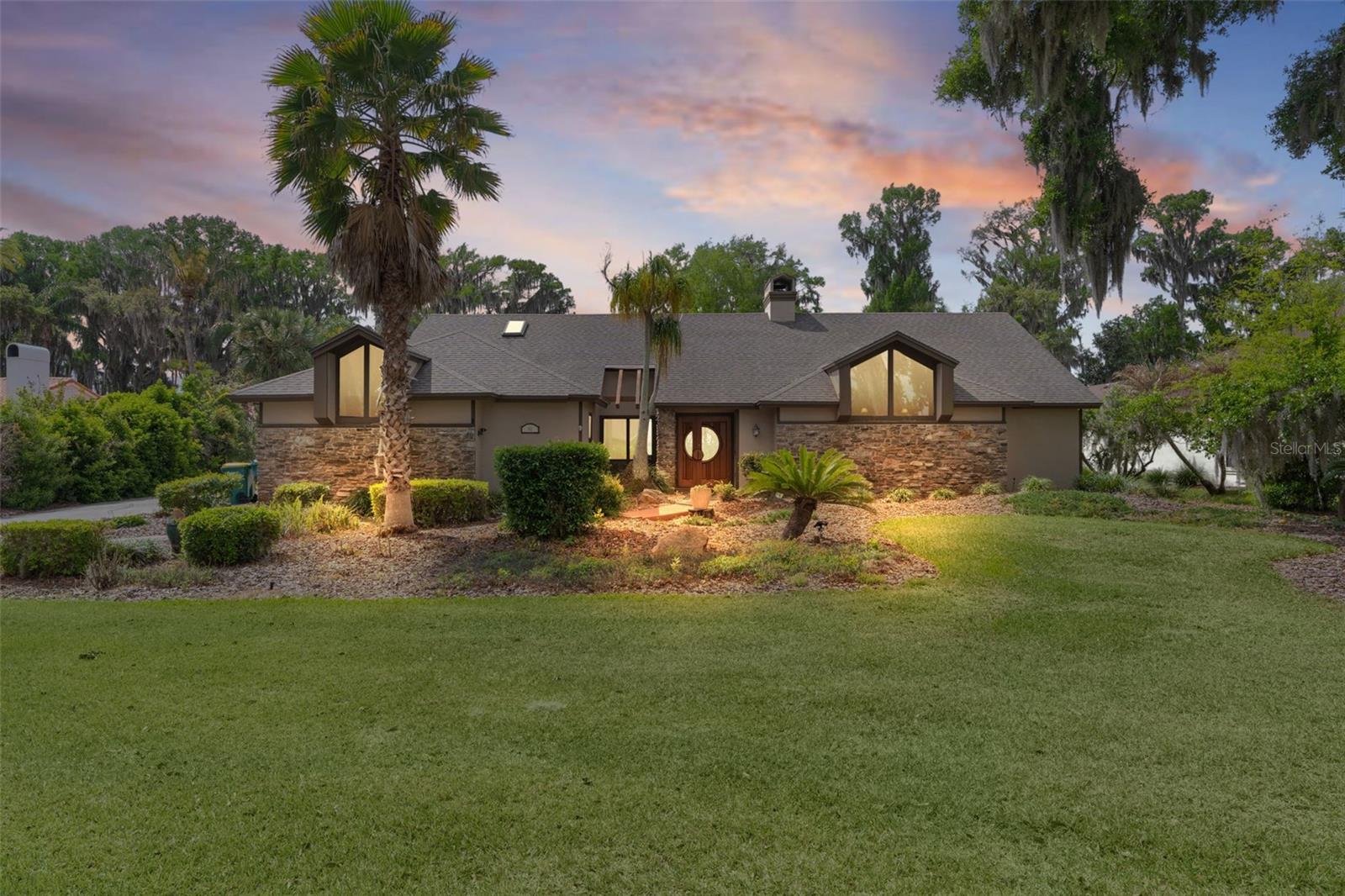 EUSTIS PROMONTORY COVE - Residential