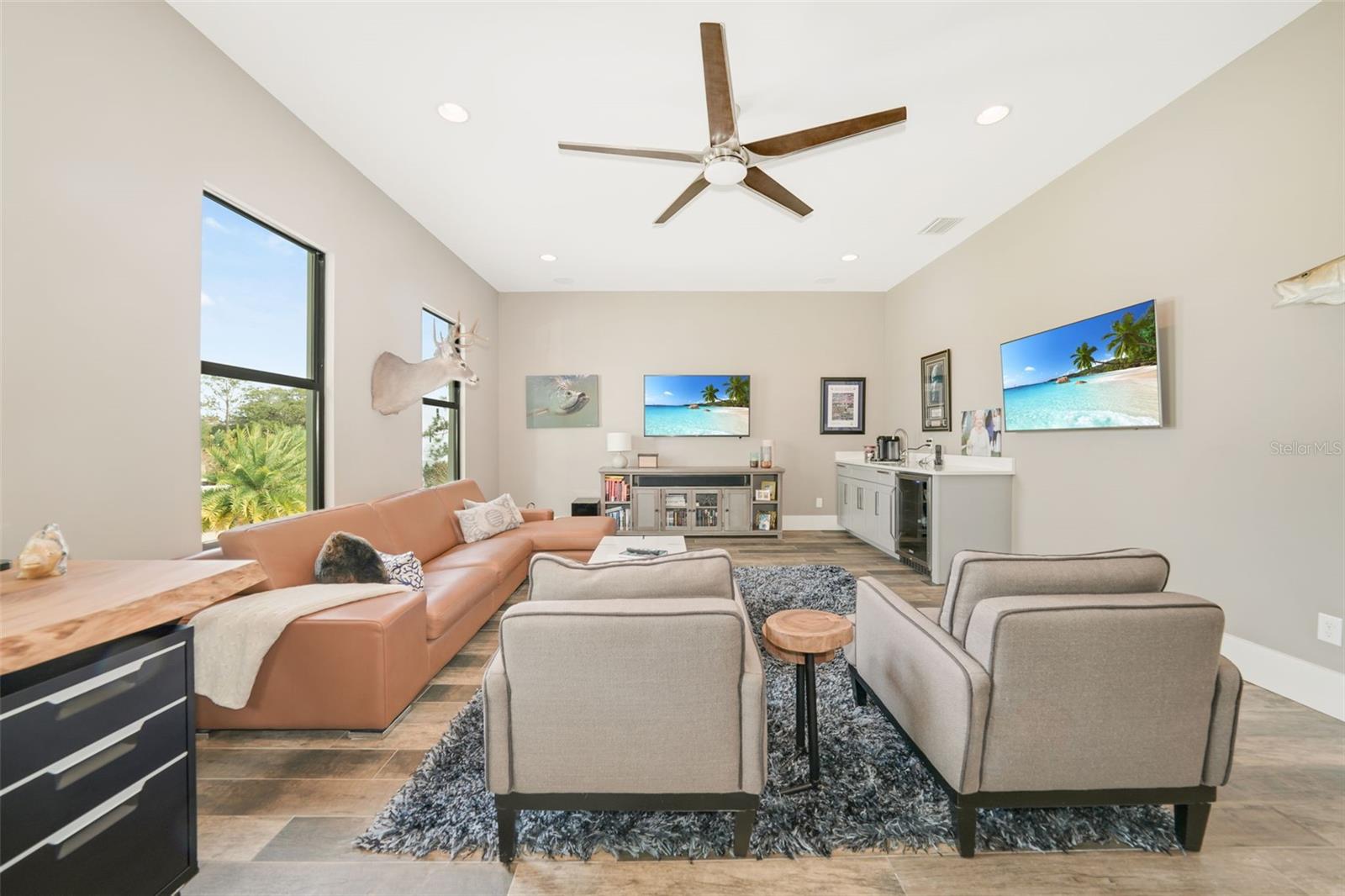 BEL MAR REV ISLAND UNIT - Residential