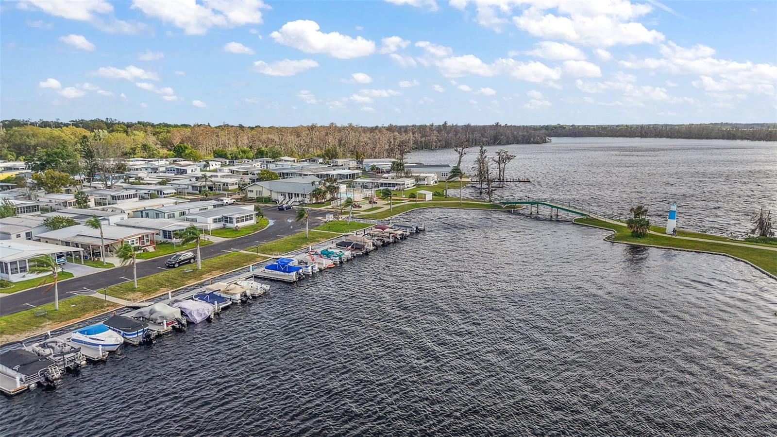 EMERALD LAKES - Residential