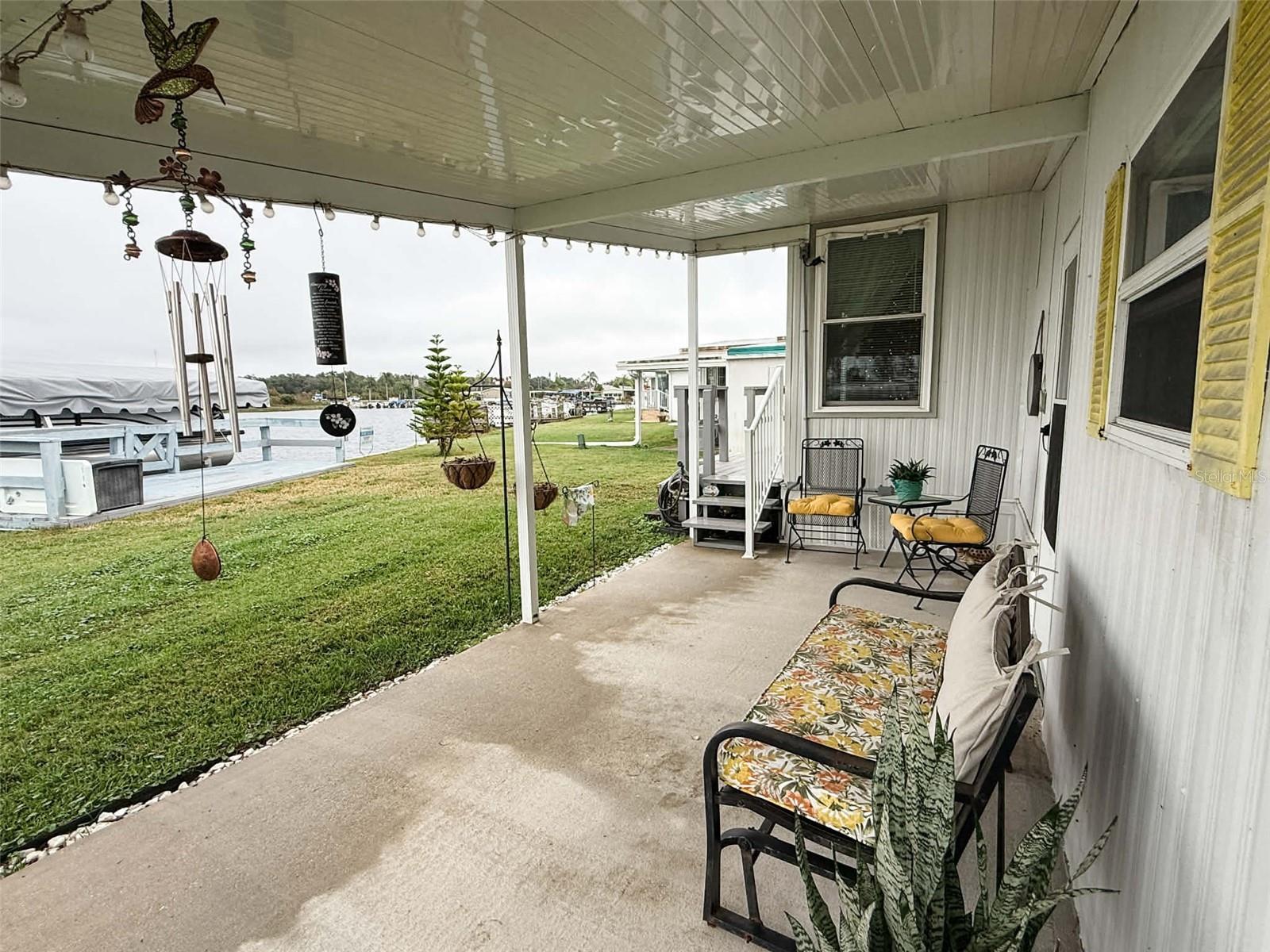 EMERALD LAKES - Residential