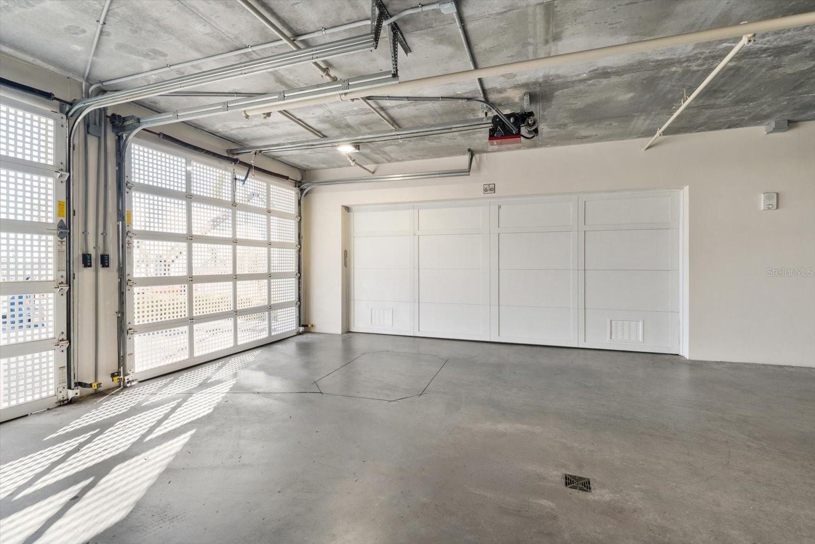 RESIDENCES AT BELLEVIEW PLACE CONDO - Residential