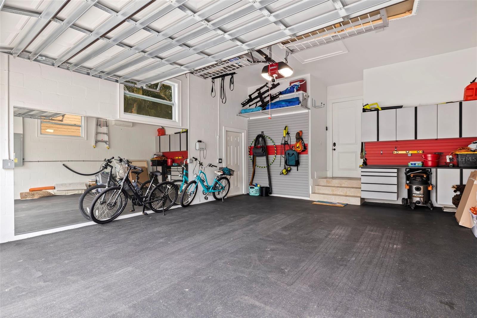 EASLEYS R W ADD - Residential
