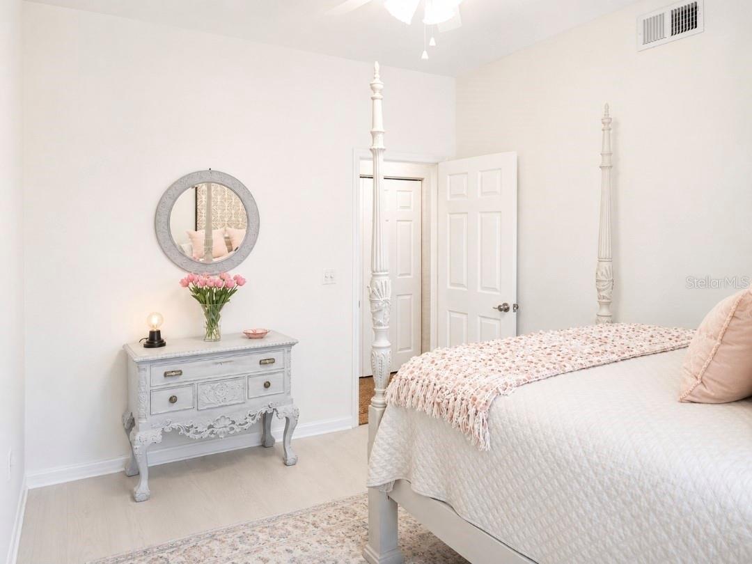 PINESTONE AT PALMER RANCH - Residential