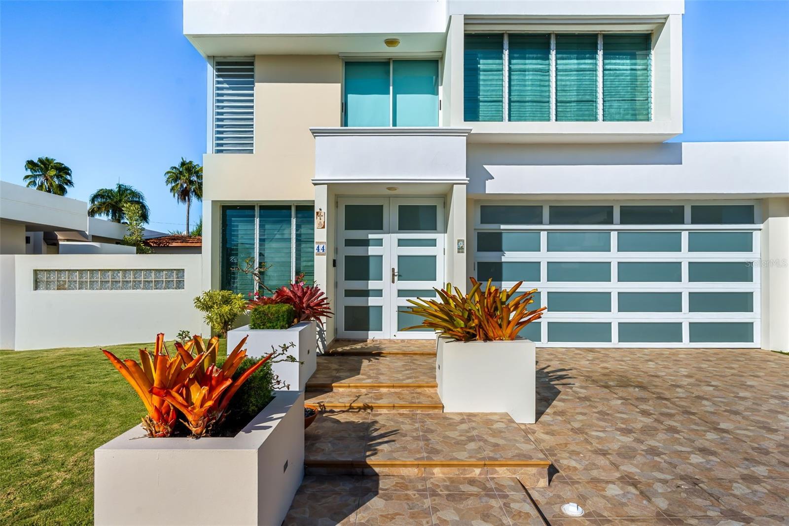 URB PASEO REAL - Residential