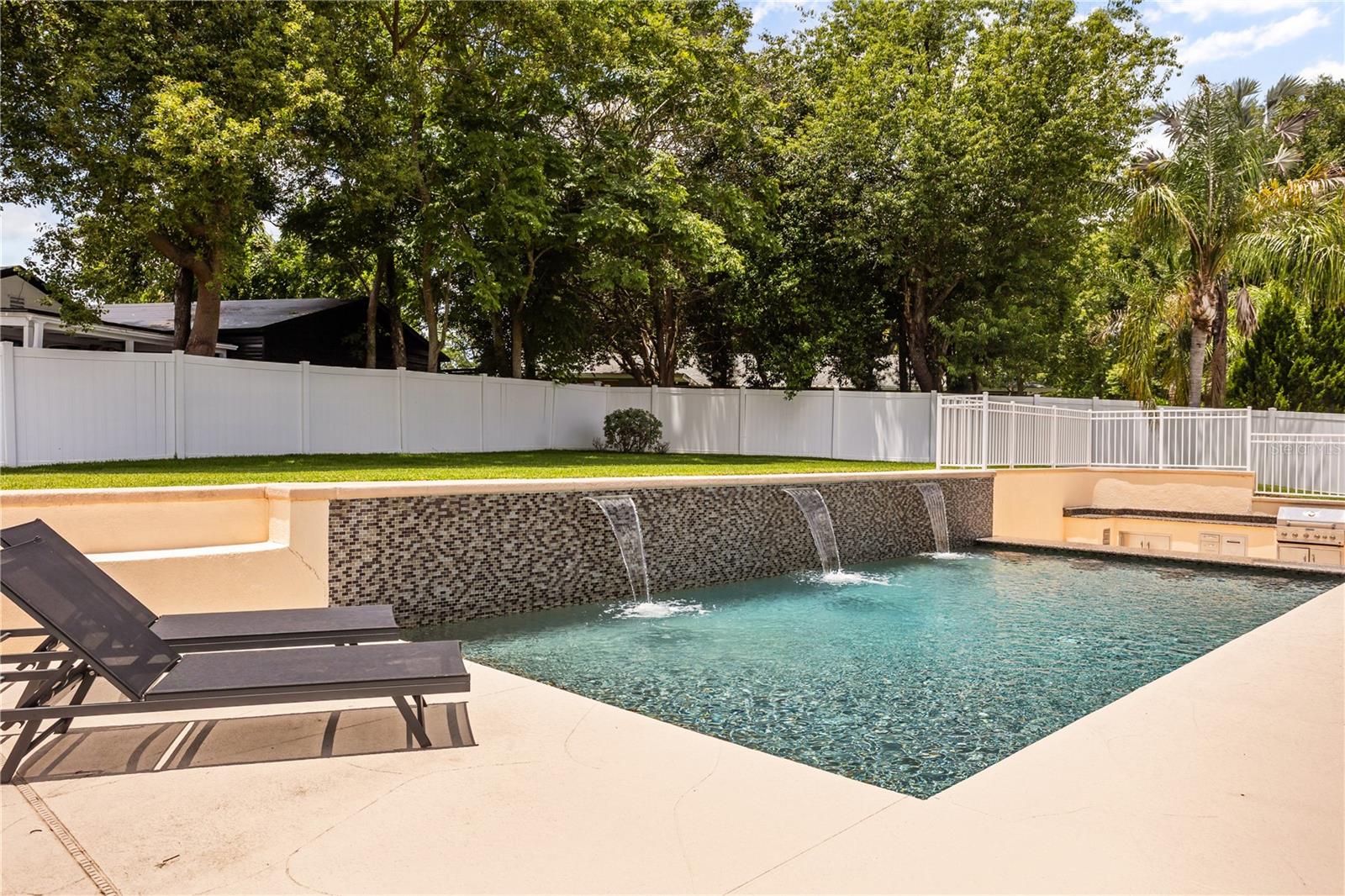 BARCLAY WOODS 2ND ADD - Residential