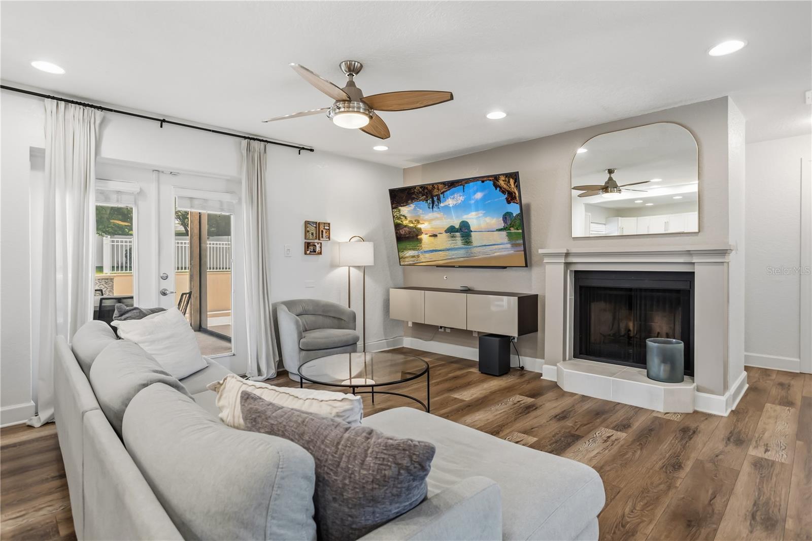 BARCLAY WOODS 2ND ADD - Residential