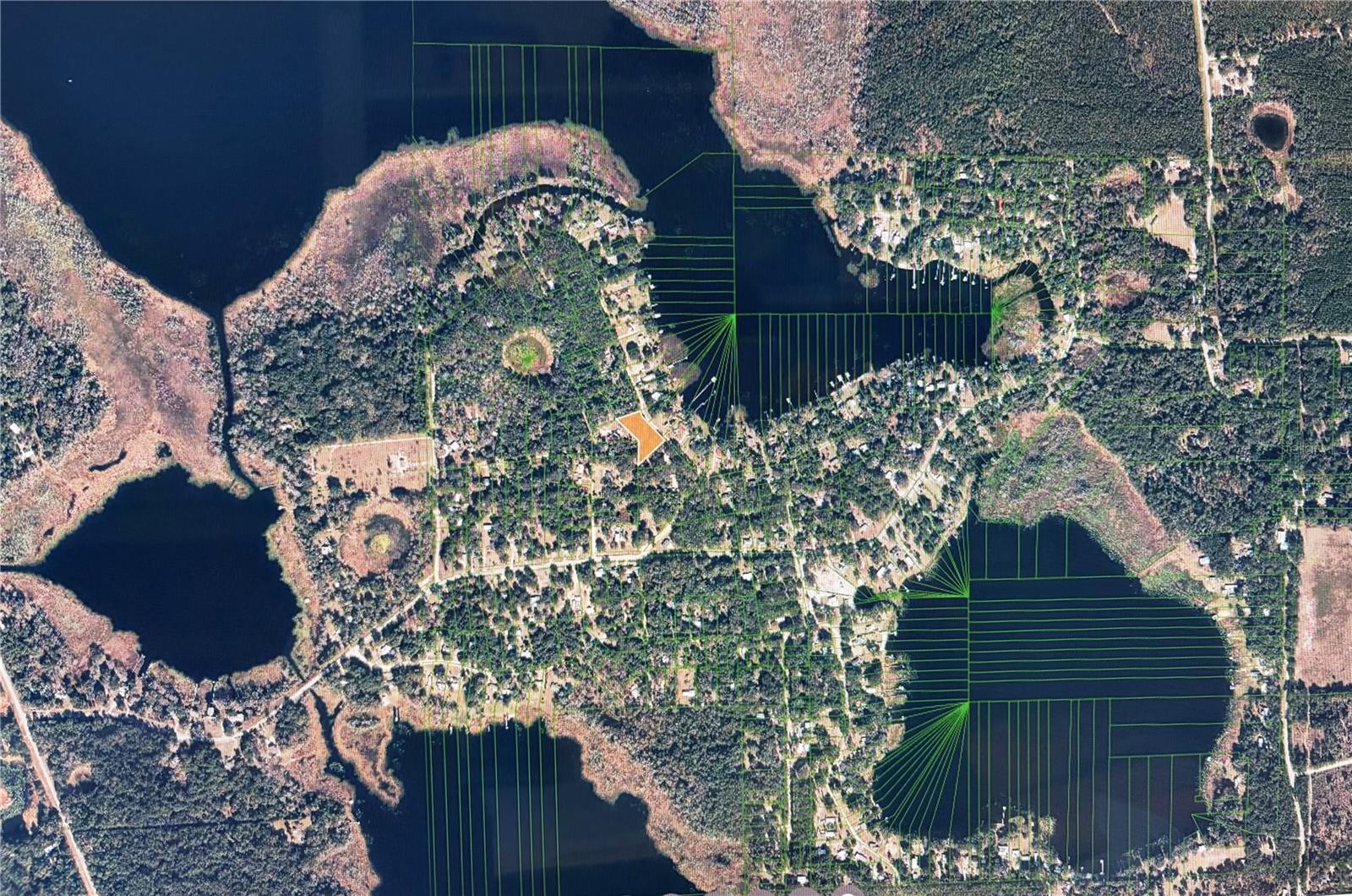 FOUR LAKES COMMUNITY - Land