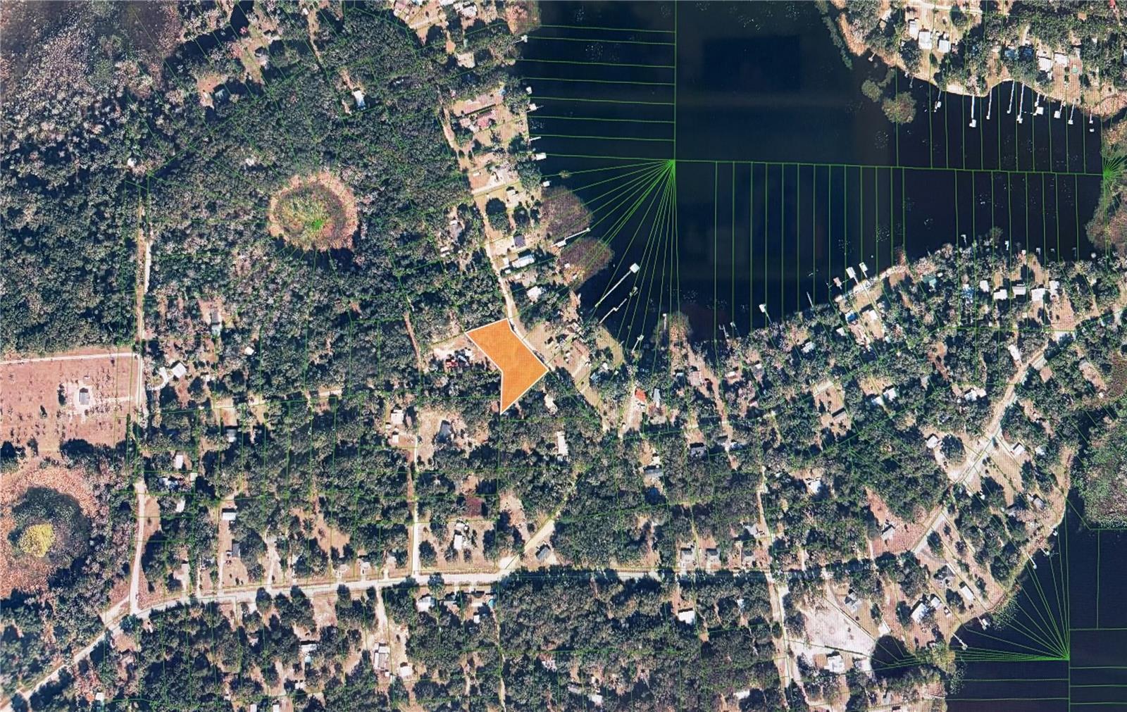 FOUR LAKES COMMUNITY - Land
