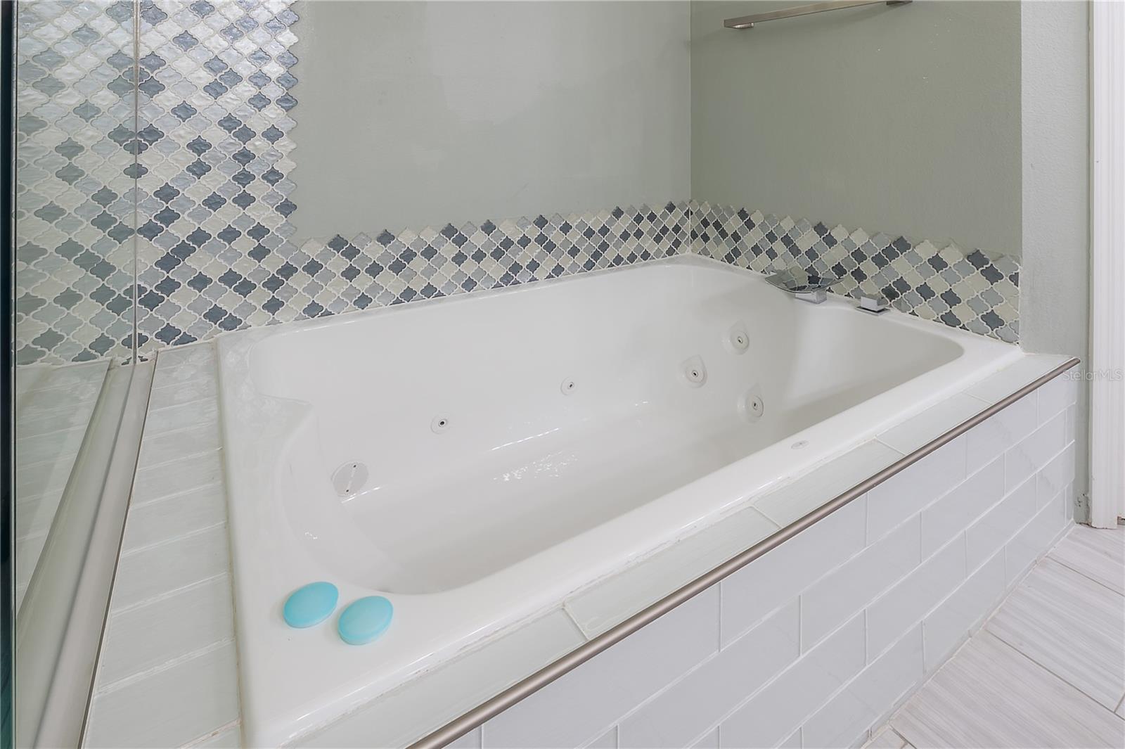 WESTCHASE SEC 225,227,229 - Residential