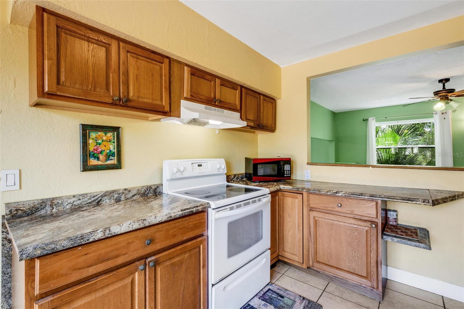 WEST SHADOW LAWN - Residential Lease
