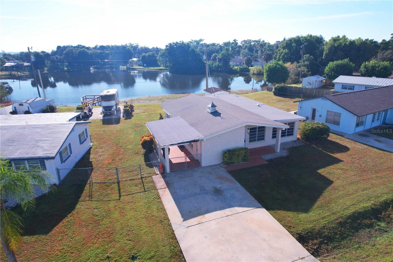BERTS BAYSHORE MANOR - Residential