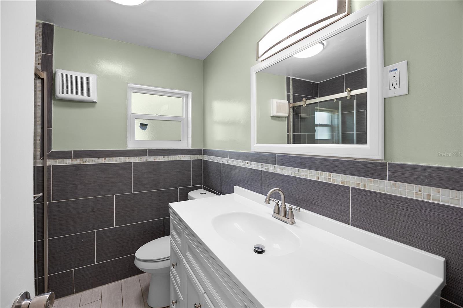 BERTS BAYSHORE MANOR - Residential