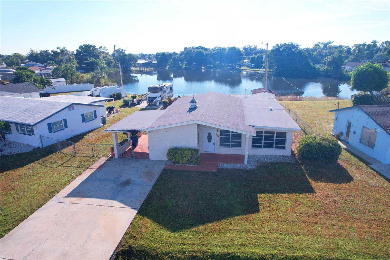 BERTS BAYSHORE MANOR - Residential