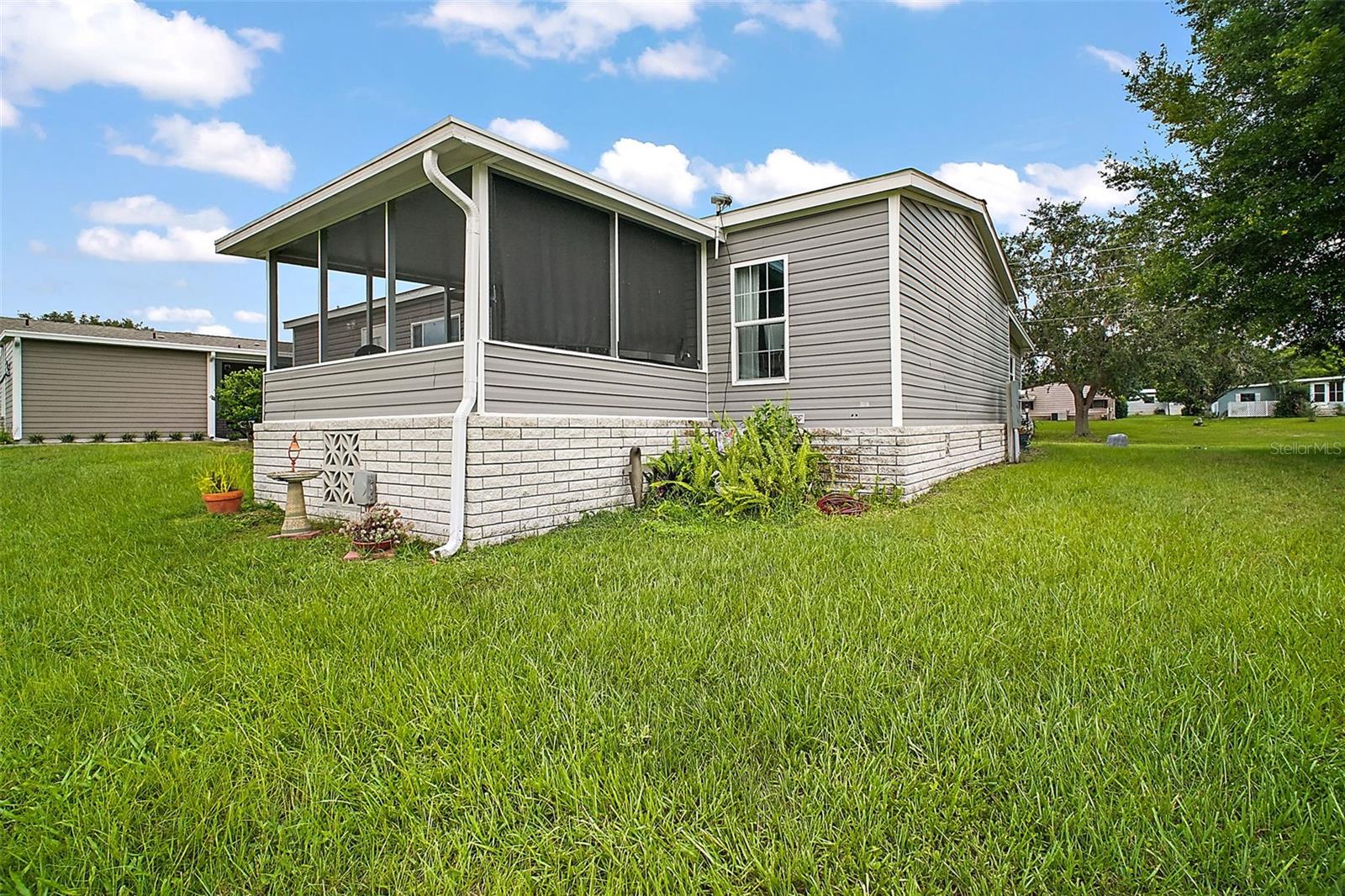 ZELLWOOD STATION - Residential