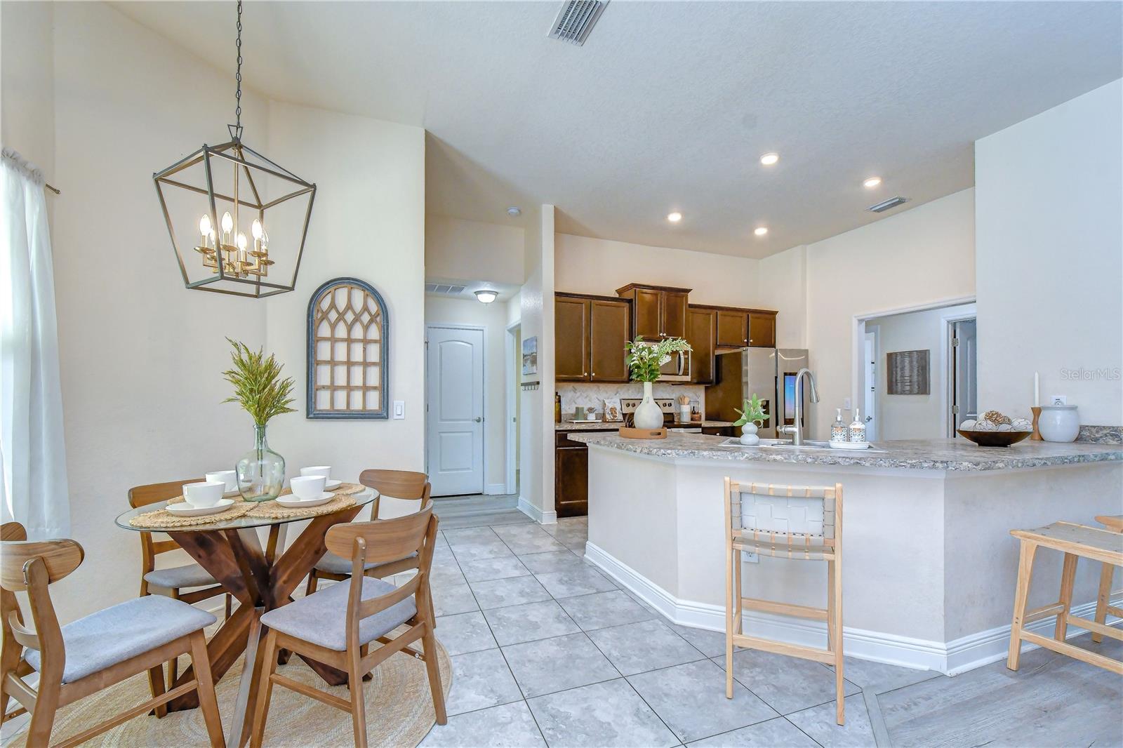 PLANTATION PALMS - Residential