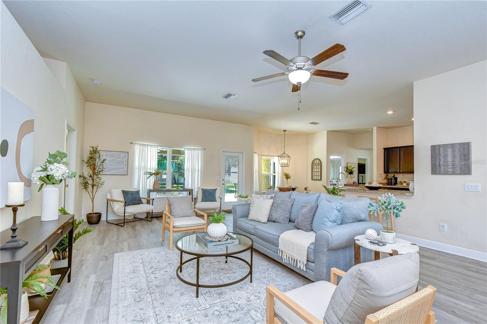 PLANTATION PALMS - Residential