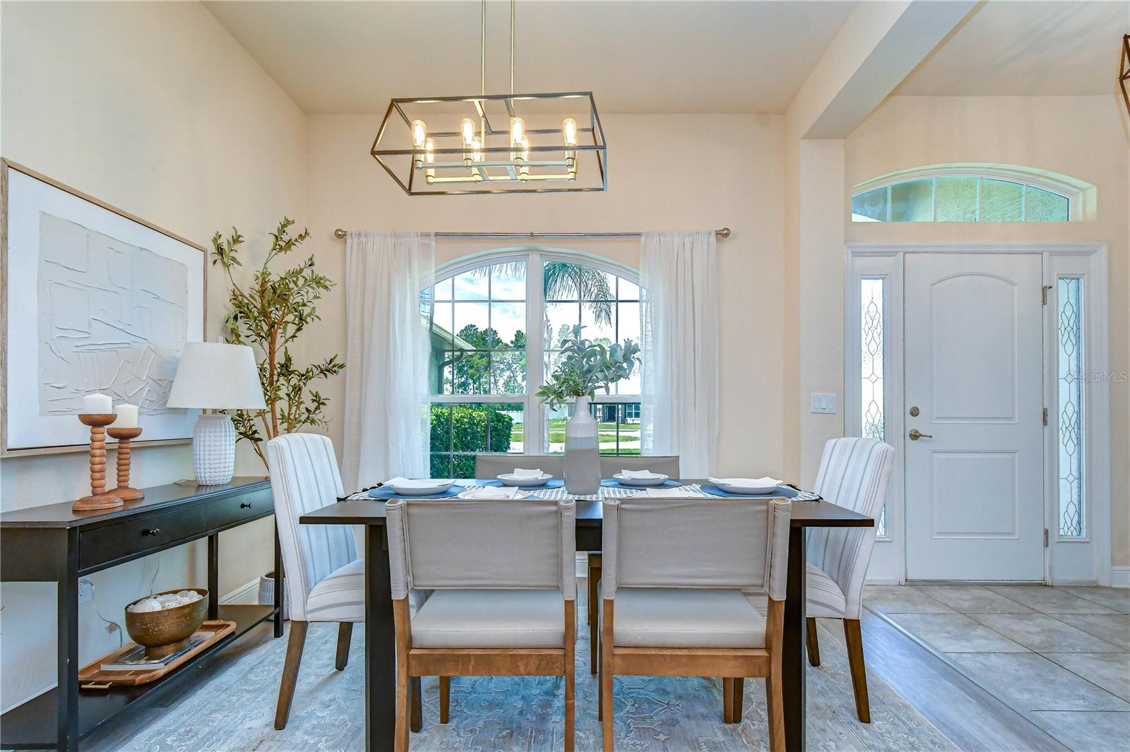 PLANTATION PALMS - Residential