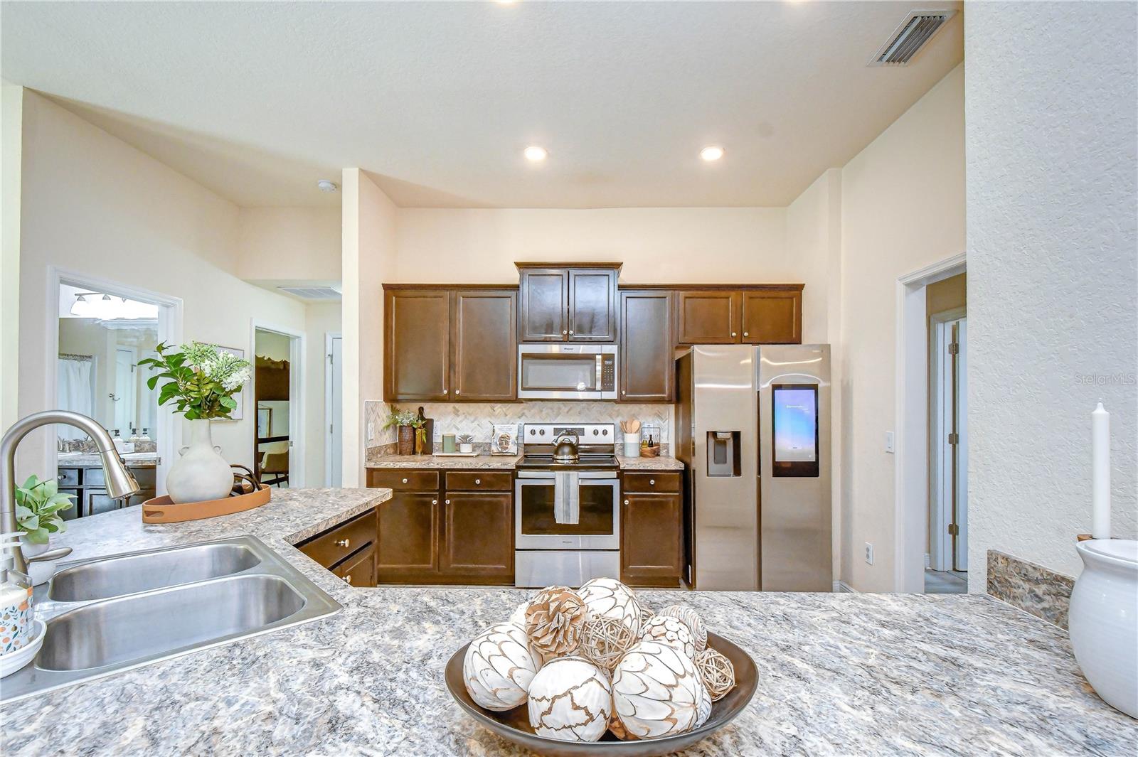 PLANTATION PALMS - Residential