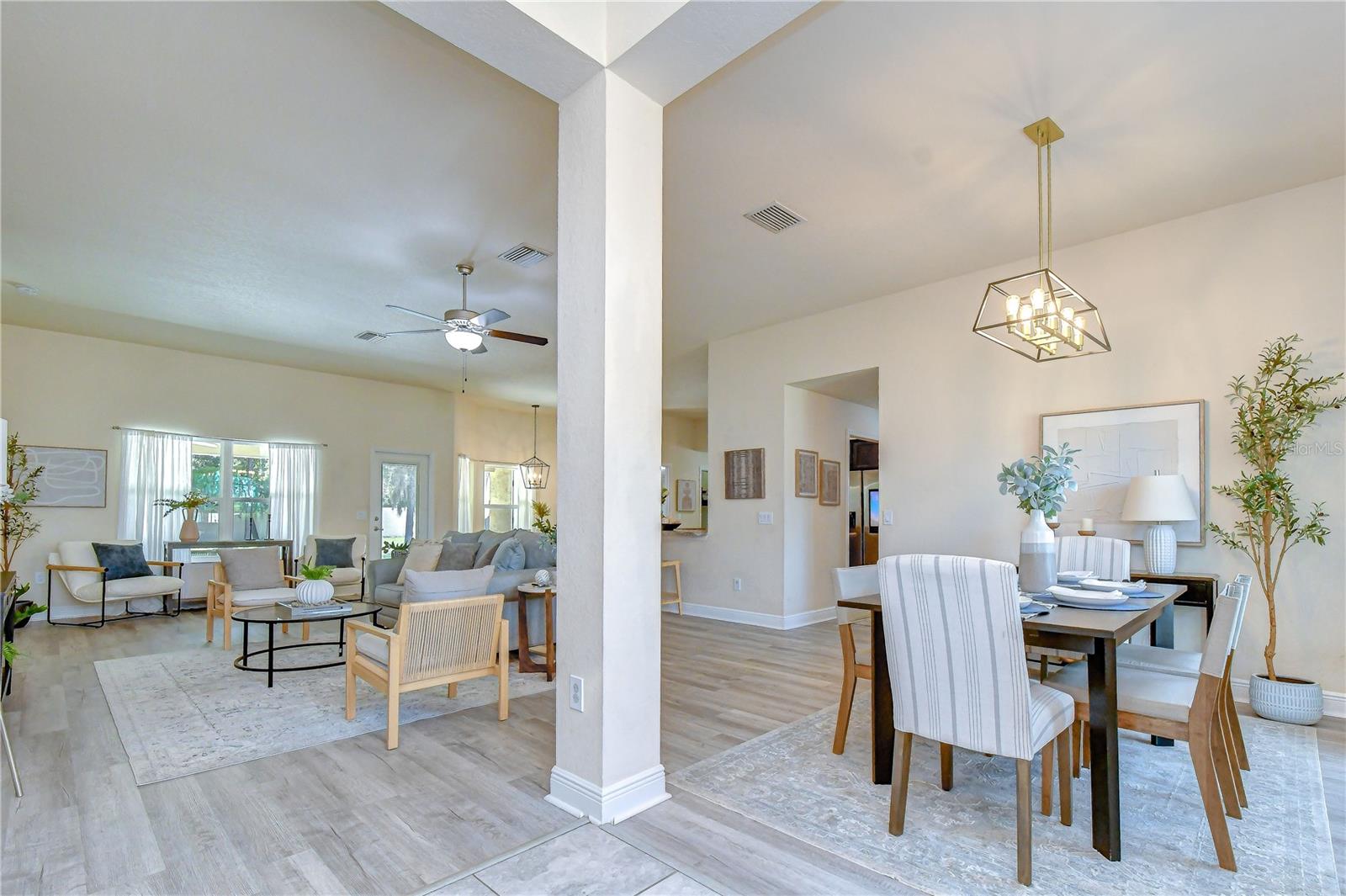 PLANTATION PALMS - Residential