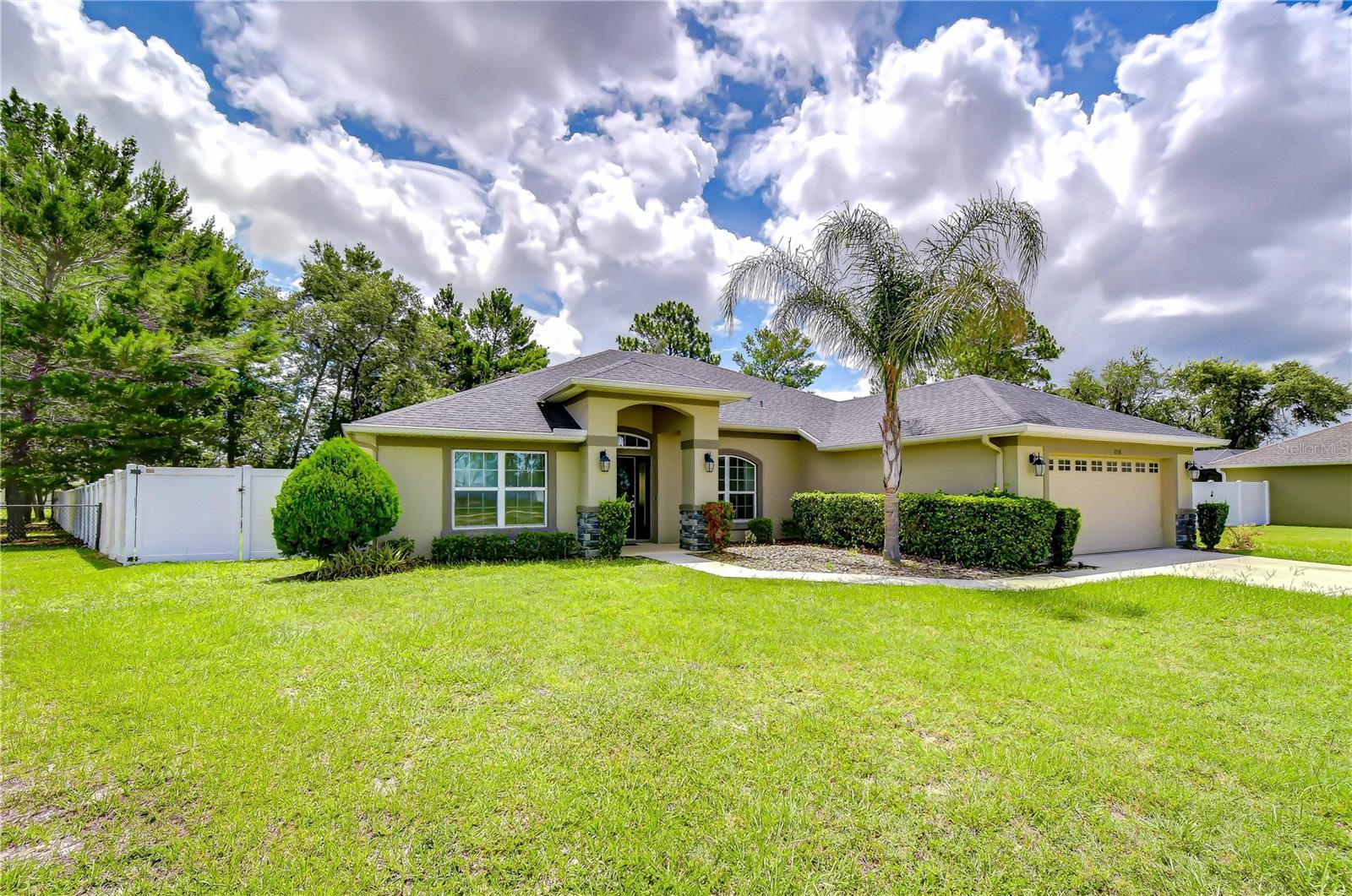 PLANTATION PALMS - Residential