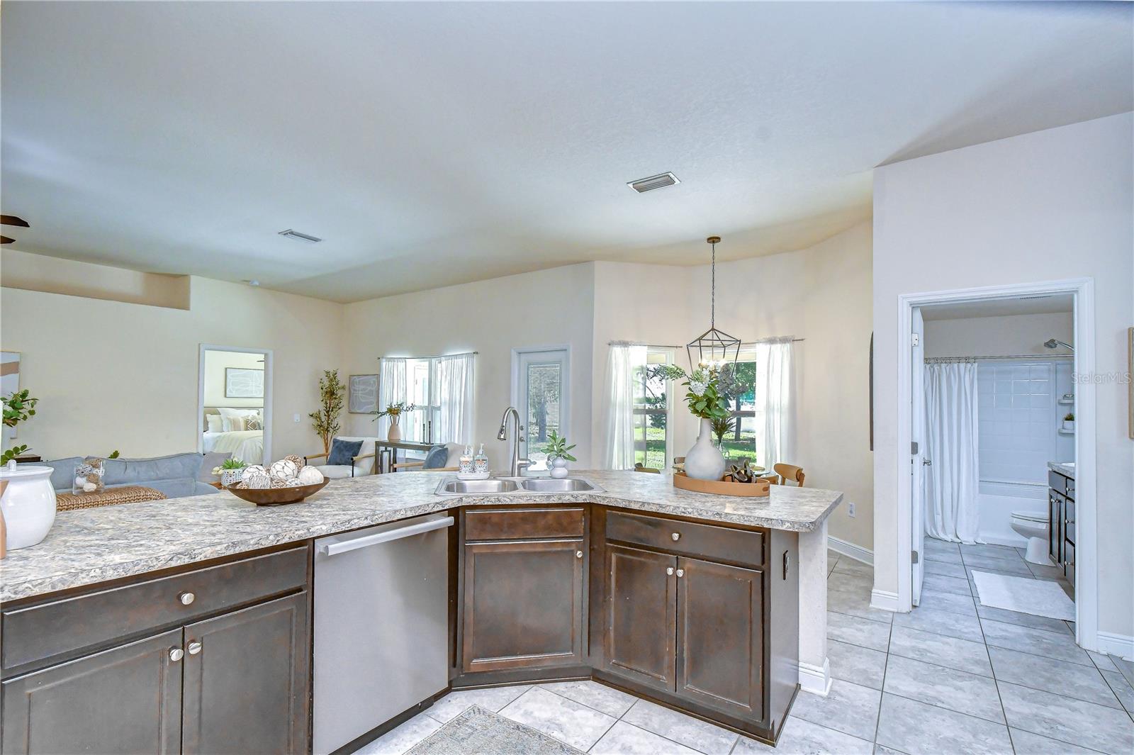 PLANTATION PALMS - Residential