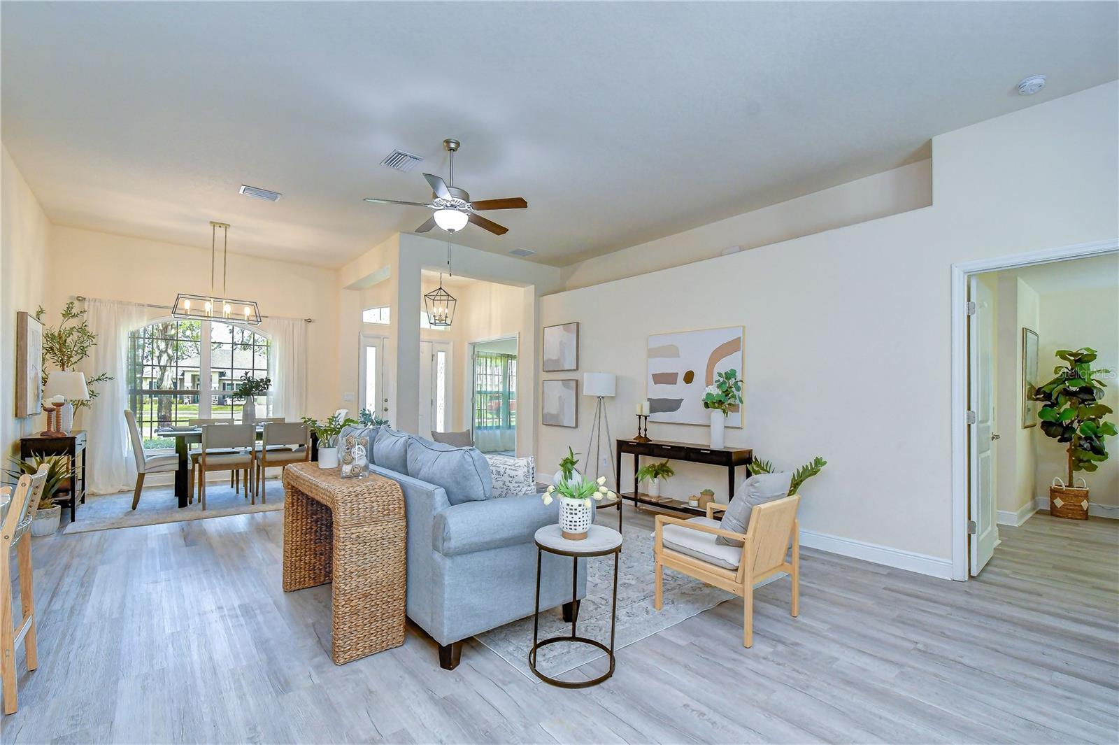 PLANTATION PALMS - Residential