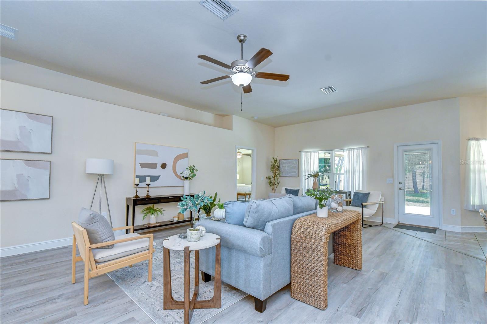 PLANTATION PALMS - Residential