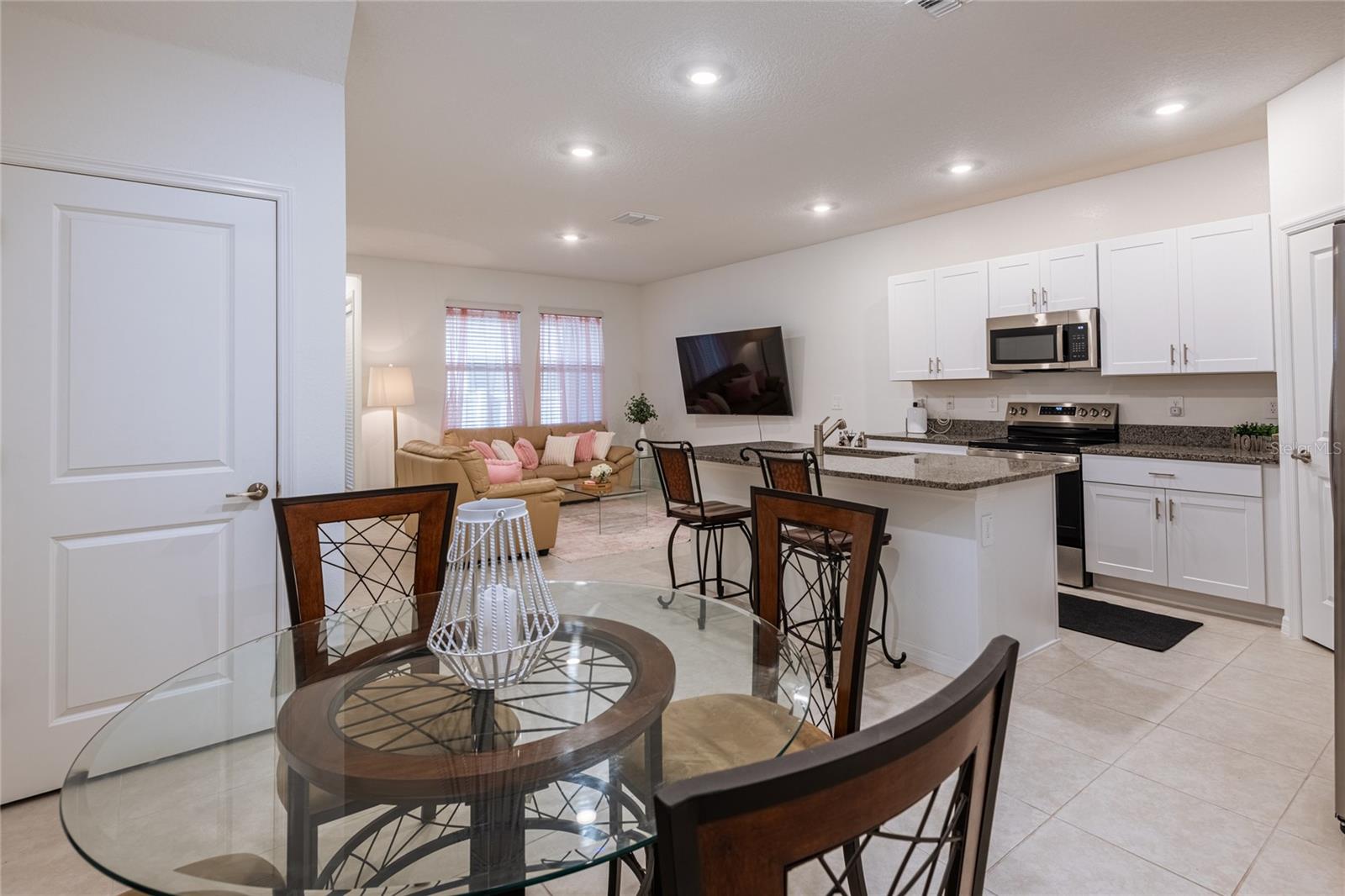 TOWNES OF CROSS CREEK - Residential