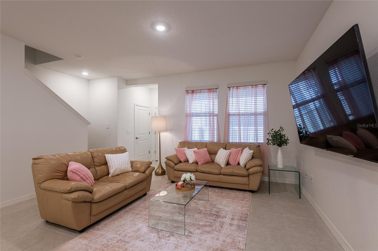 TOWNES OF CROSS CREEK - Residential