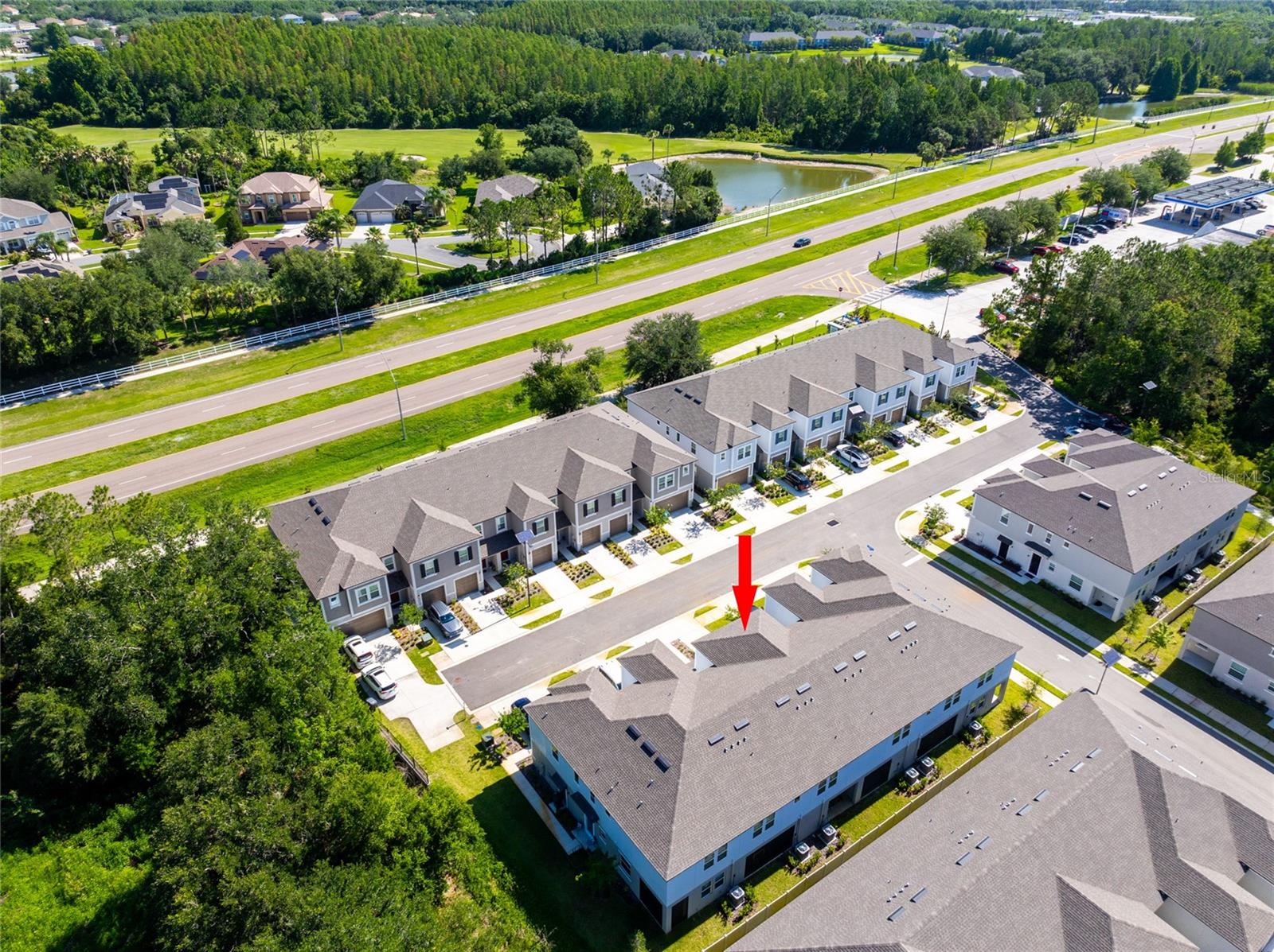 TOWNES OF CROSS CREEK - Residential
