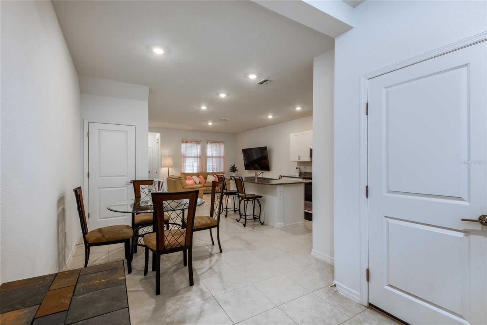 TOWNES OF CROSS CREEK - Residential