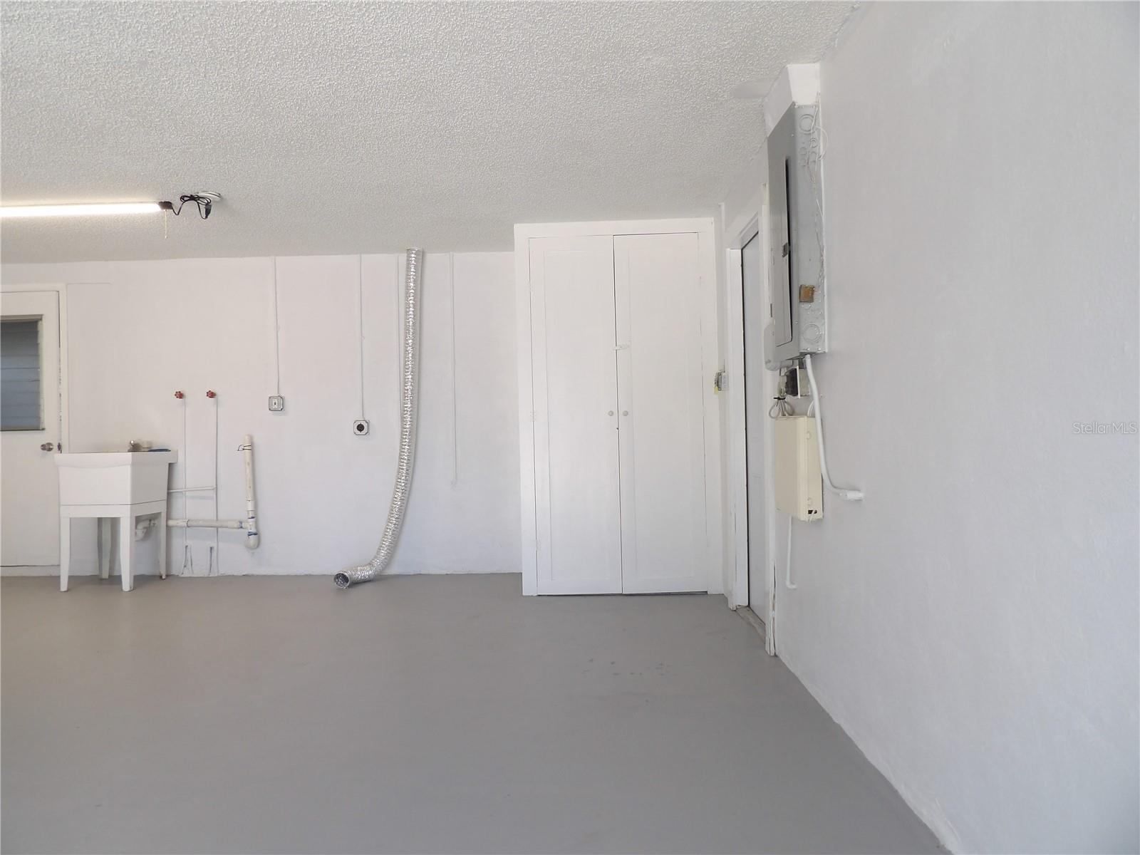 TANGLEWOOD TERRACE - Residential