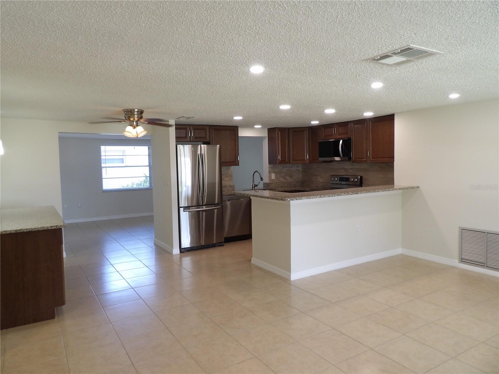 TANGLEWOOD TERRACE - Residential