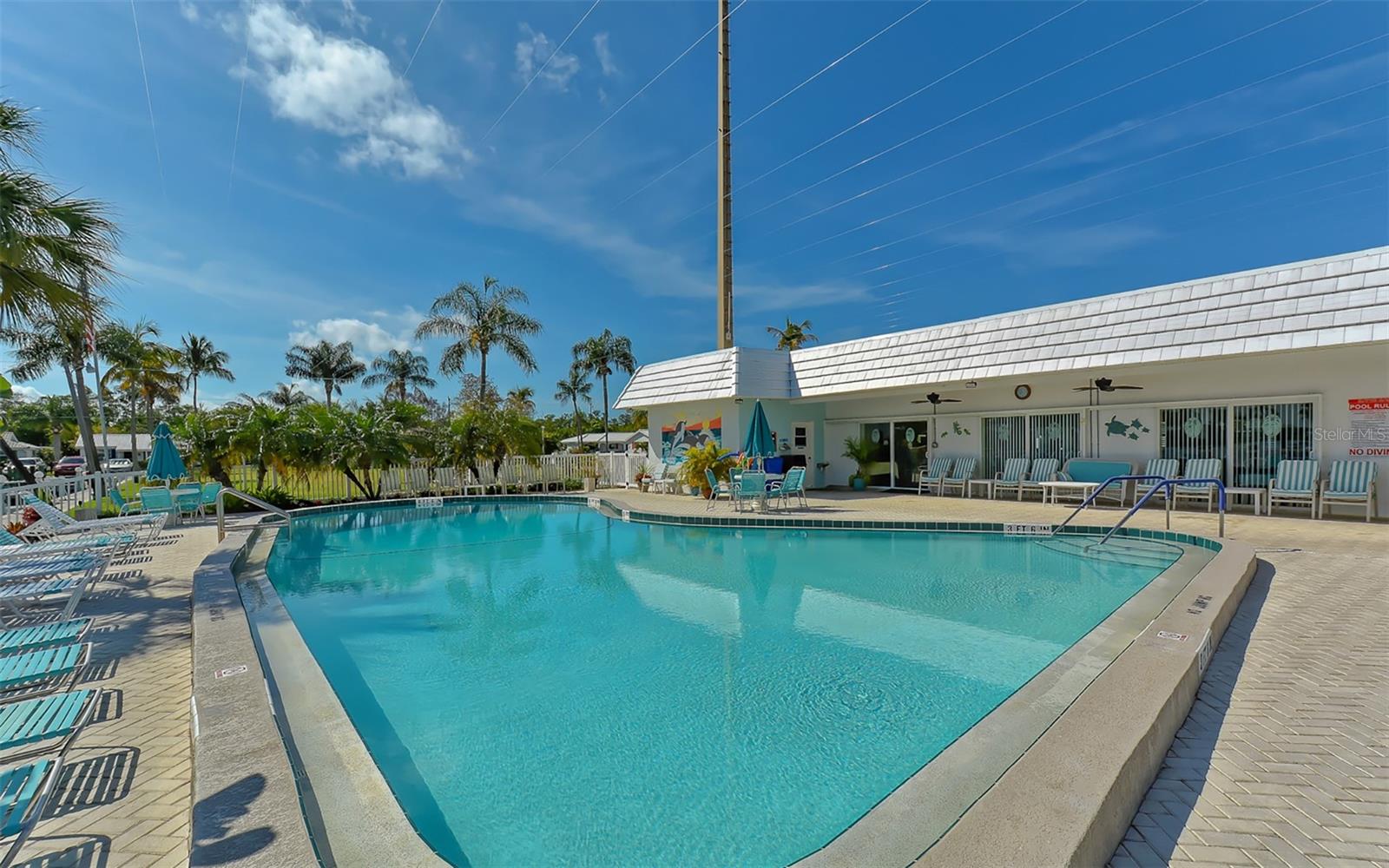 SPANISH MAIN YACHT CLUB - Residential