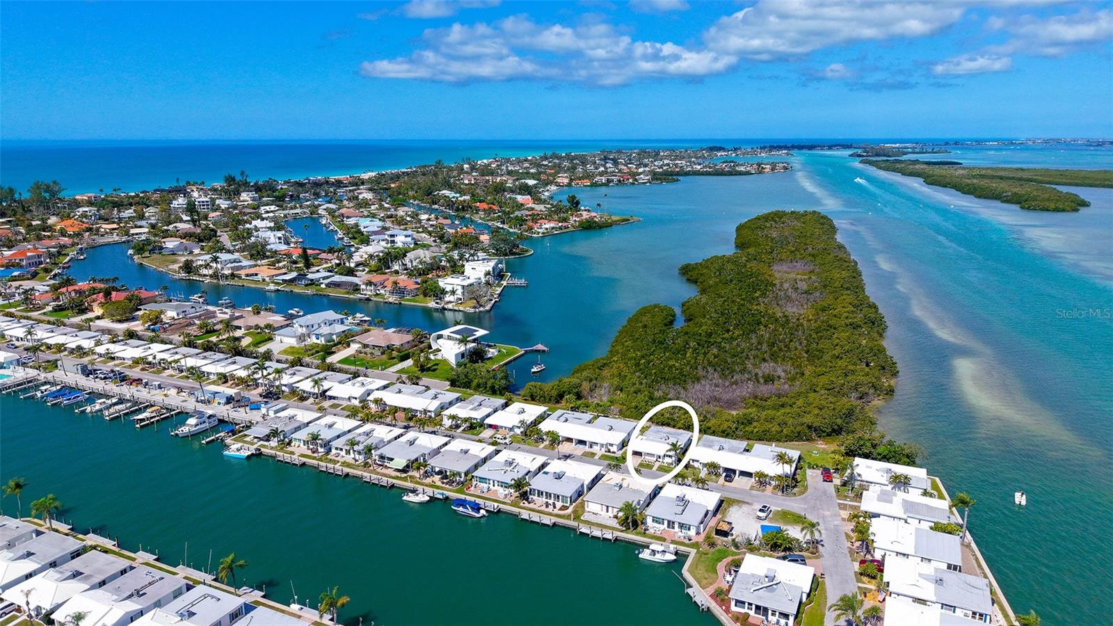 SPANISH MAIN YACHT CLUB - Residential