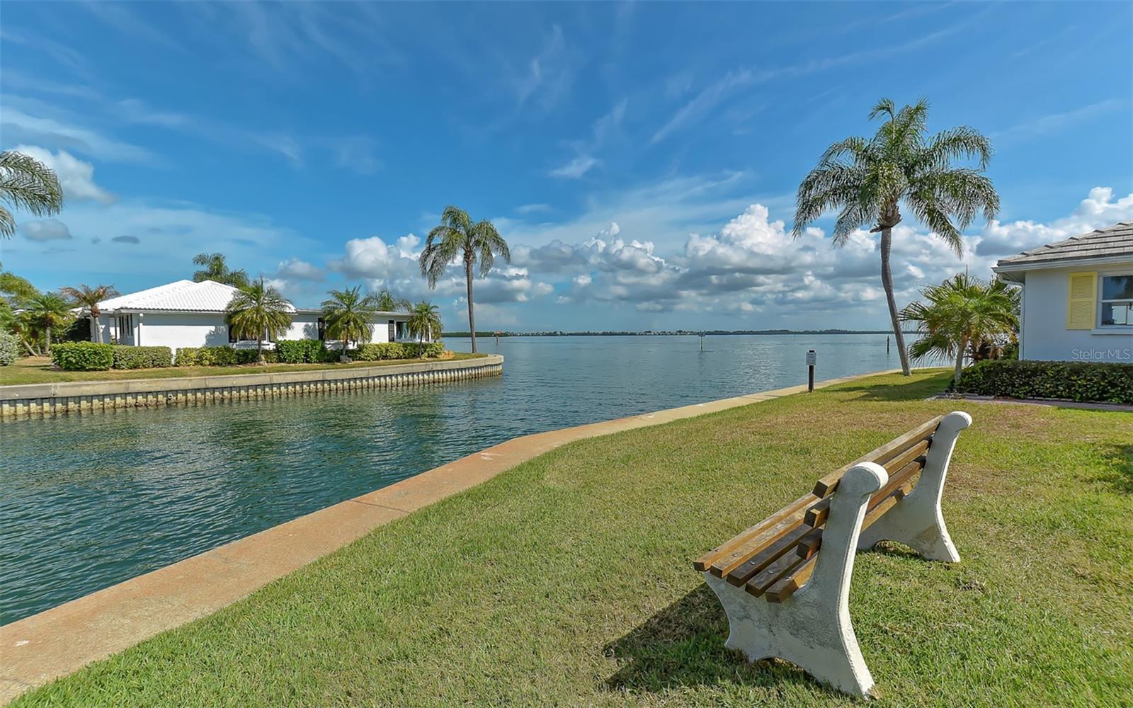 SPANISH MAIN YACHT CLUB - Residential