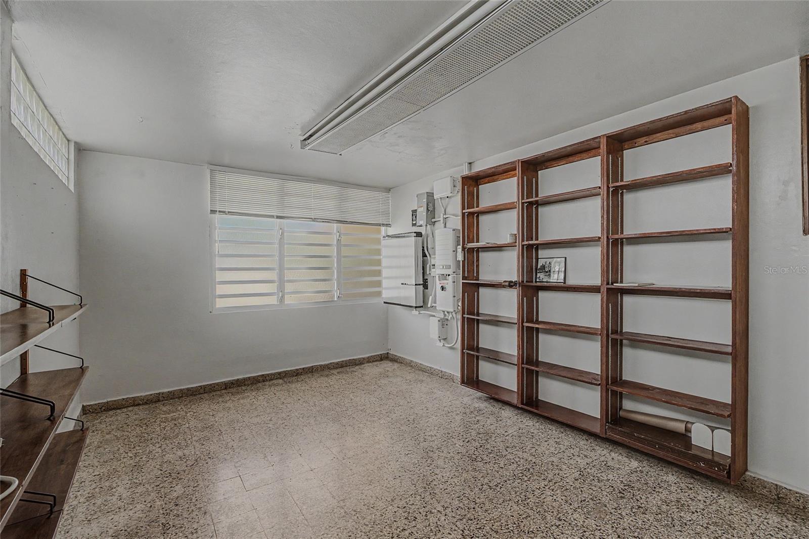 URB UNIVERSITY GARDENS - Residential Income