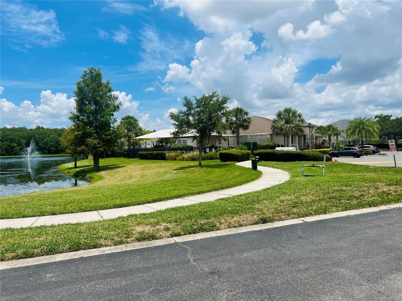 CARTER GLEN - Residential Lease