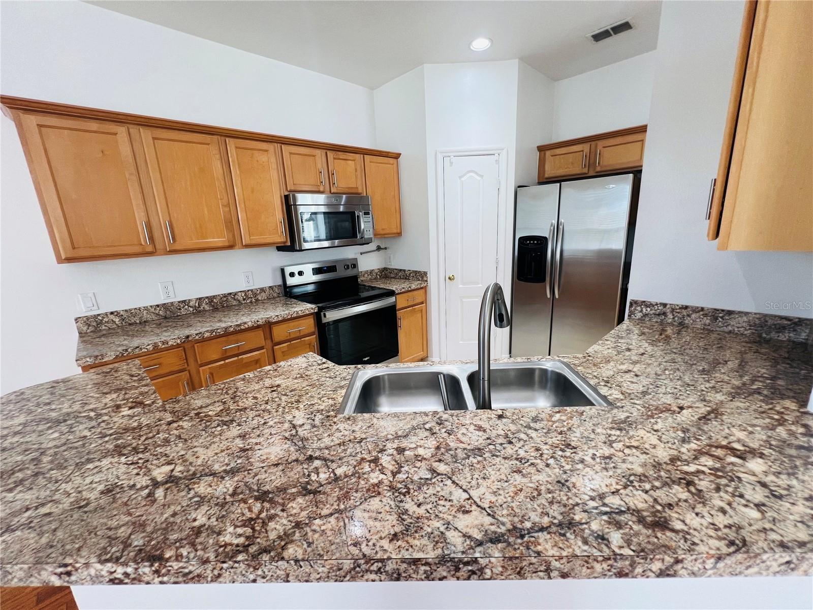 CARTER GLEN - Residential Lease