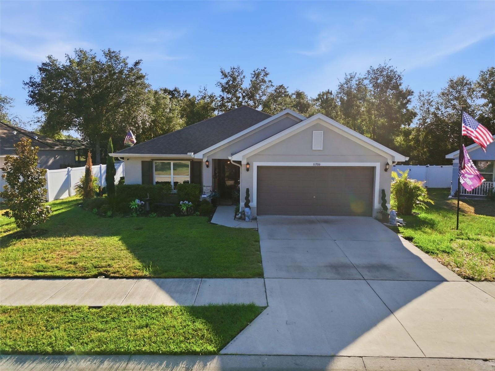 SUMMER CHASE - Residential