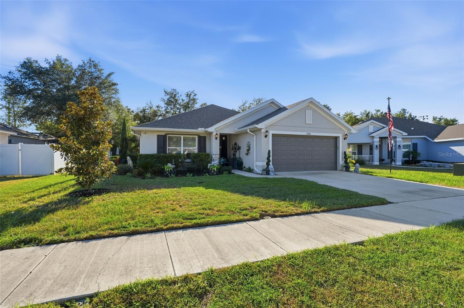 SUMMER CHASE - Residential