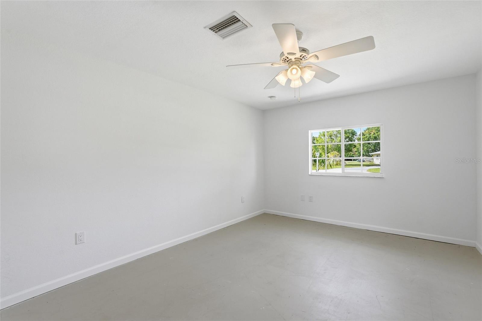 CHARLOTTE PARK - Residential