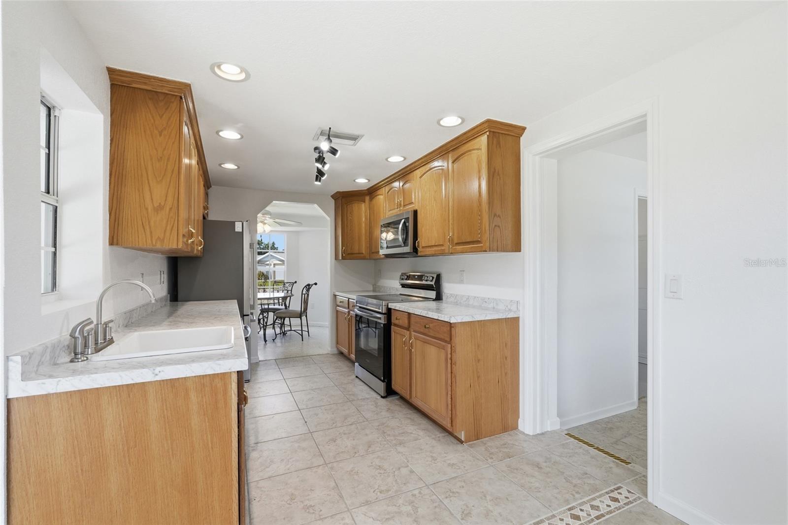 CHARLOTTE PARK - Residential