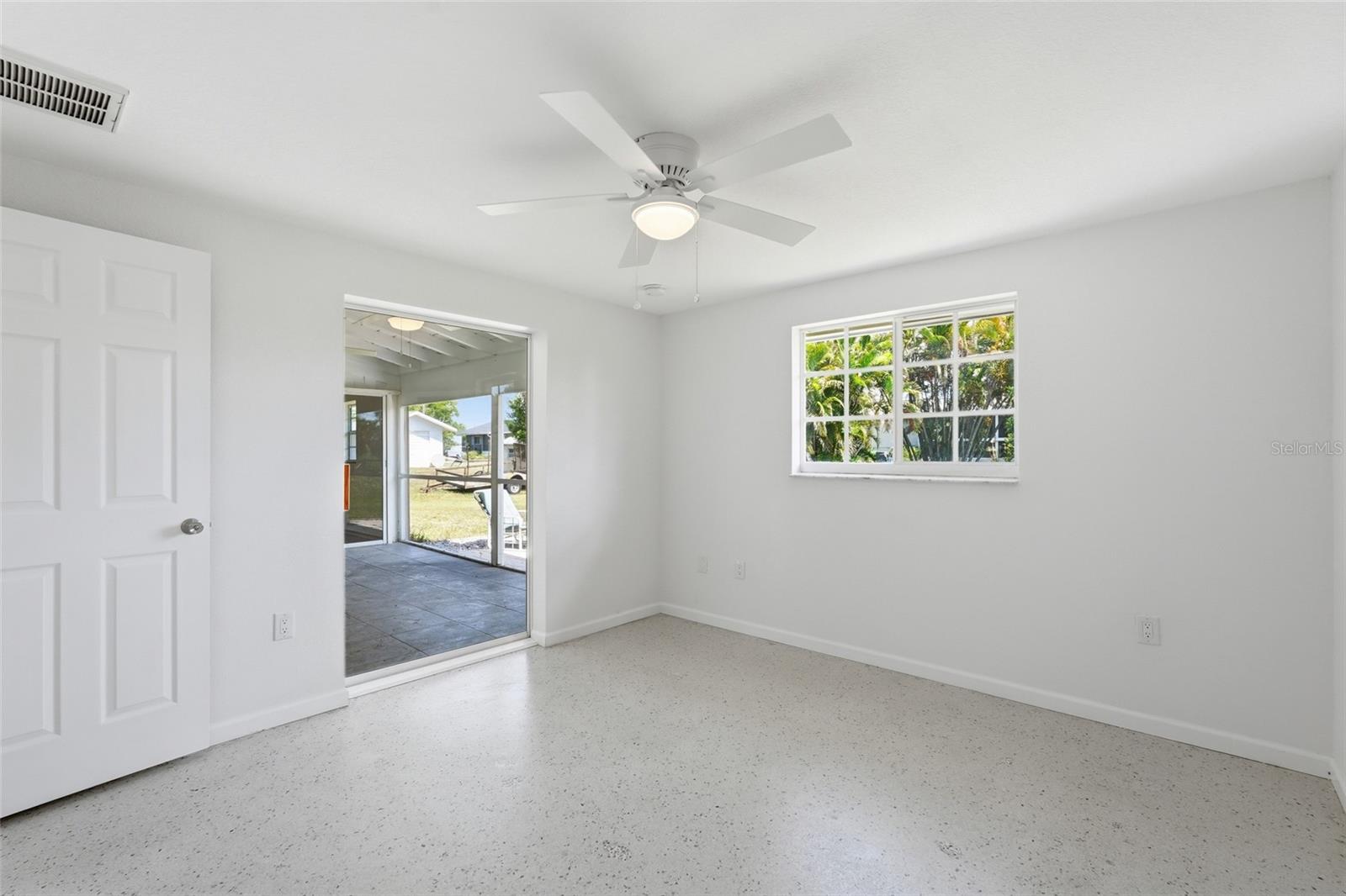 CHARLOTTE PARK - Residential