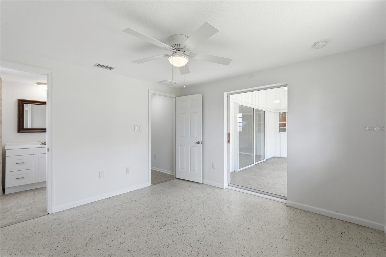 CHARLOTTE PARK - Residential