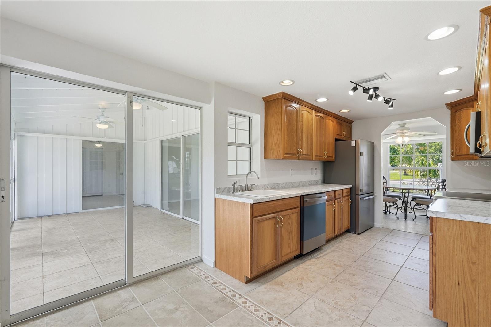 CHARLOTTE PARK - Residential